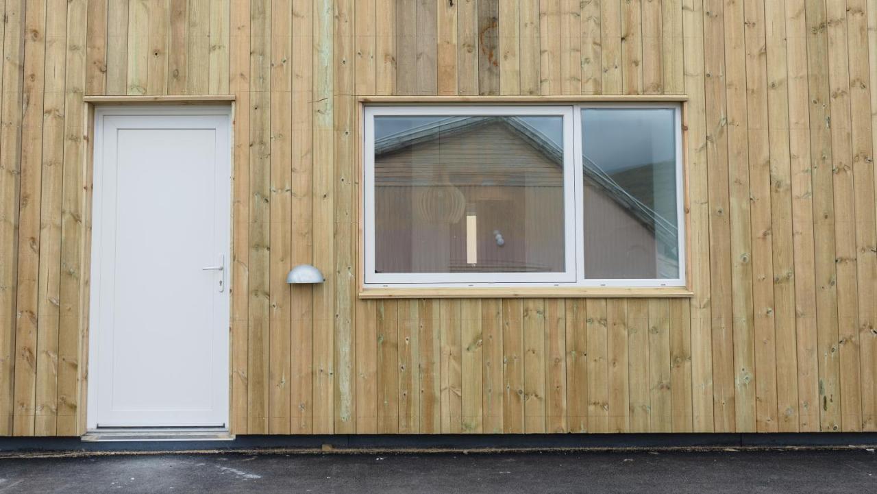 Studio Apartments Close To Airport Mithvagur Esterno foto